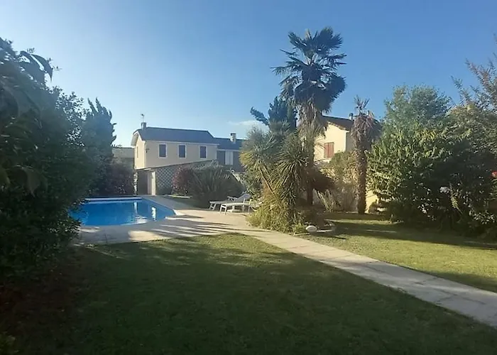 Villa Maison 12 Couchages Avec Piscine Privee Hagetmau