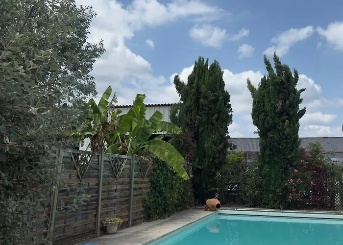 Villa Maison 12 Couchages Avec Piscine Privee Hagetmau